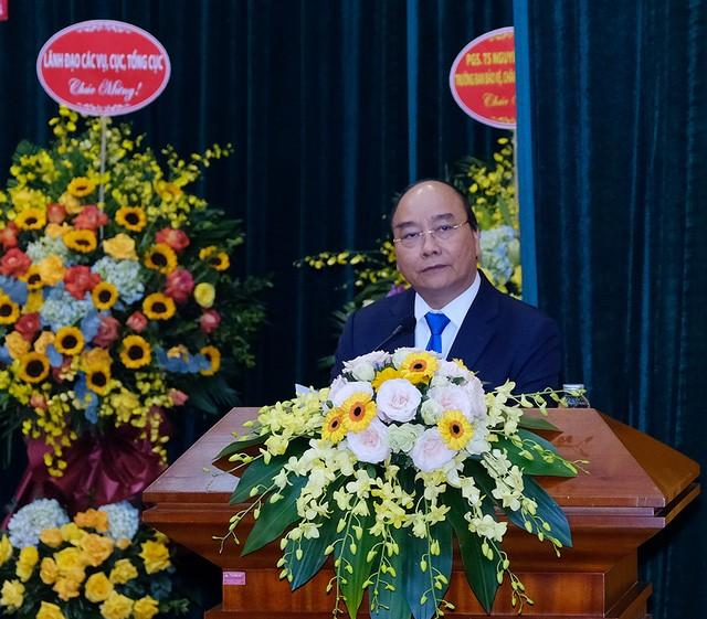 Thủ tướng trao Quyết định Bổ nhiệm chức danh Bộ trưởng Bộ Y tế cho GS.TS Nguyễn Thanh Long - Ảnh 3.